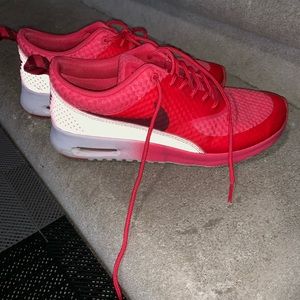 Women’s Nike air max shoes